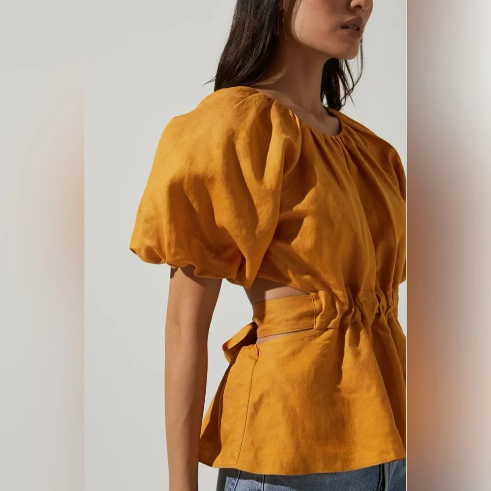 Astr Mustard Puff-Sleeve Peplum Top